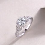 Luxury Fashion Large Diamond Wedding Ring With Moissanite Silver Ring